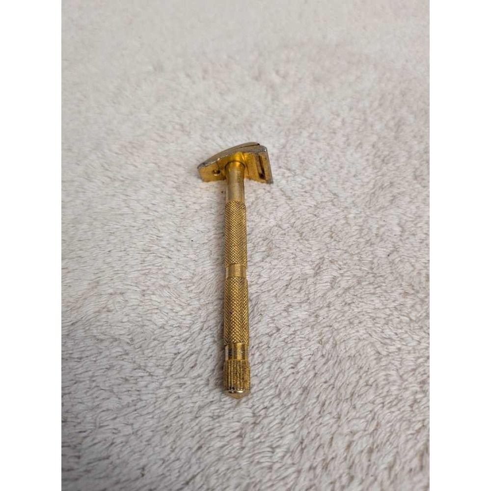 Merkur Solingen DE Safety Razor Gold Vintage German Double Edge Shaving Tool - Picture 6 of 10